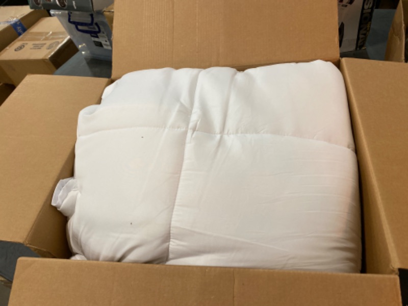 Photo 2 of  Bedding Comforter – All Season Comforter King Size – White Comforter King - Plush Siliconized Fiberfill - Box Stitched (90x90)