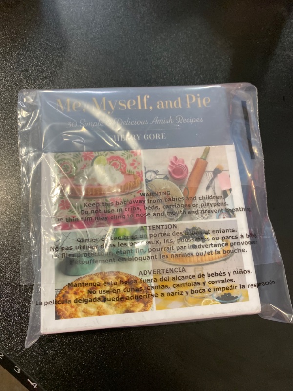 Photo 2 of Me, Myself, and Pie: 30 Simple and Delicious Amish Recipe Cards (Pinecraft Collection)