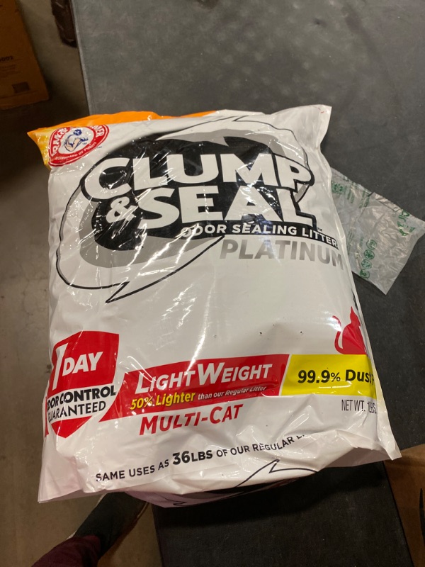 Photo 2 of Arm & Hammer Litter Clump & Seal Lightweight Scented Clumping Cat Litter, 18-lb Bag
