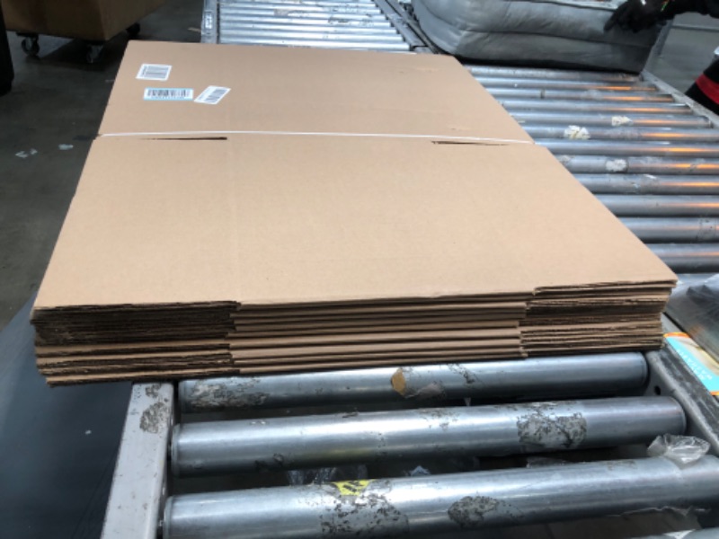 Photo 1 of uBoxes Moving Boxes Medium 18x14x12-Inches (Pack of 10) Professional Moving Box Single