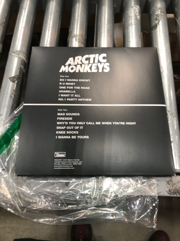 Photo 2 of ARCTIC MONKEYS VINYL RECORD