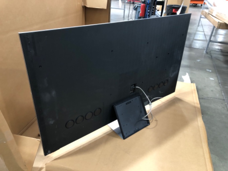 Photo 4 of SAMSUNG 75-Inch Class Neo QLED 8K QN900B Series Mini LED Quantum HDR 64x, Infinity Screen, Dolby Atmos, Object Tracking Sound Pro, Smart TV, Bluetooth with Alexa Built-In (QN75QN900BFXZA, 2022 Model)
