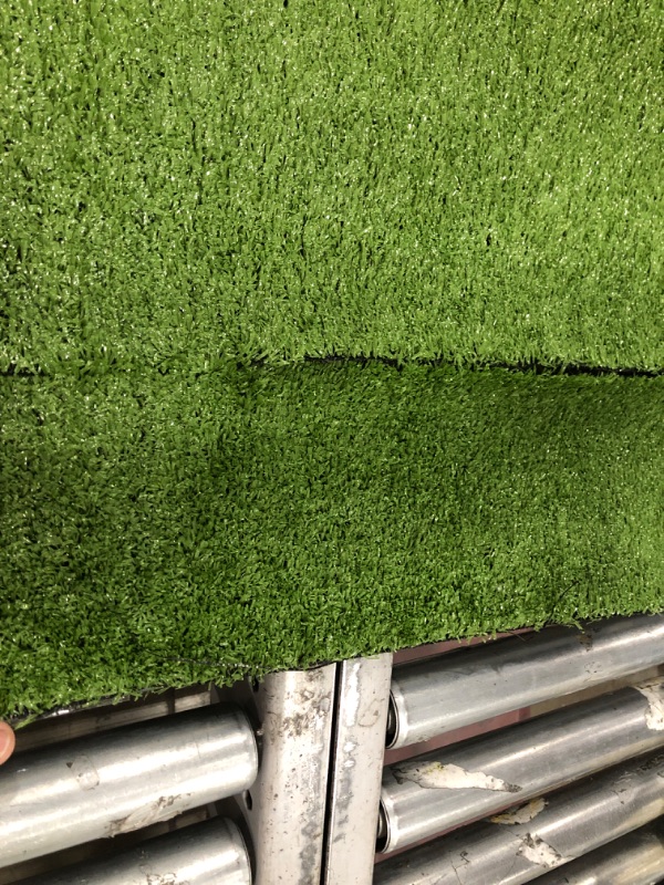 Photo 1 of 5' x 8' Artificial Grass