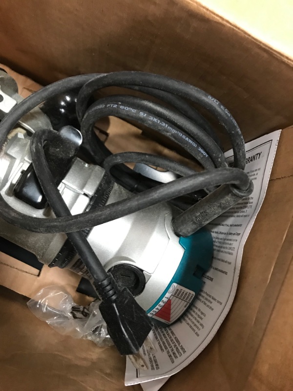 Photo 1 of **used**
Makita RF1101 2-1/4 HP* Router