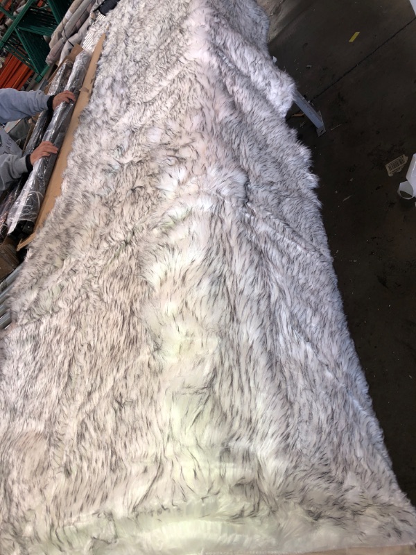 Photo 1 of 8FT X10FT Real Natural FurvWhite/Gray) area rug 