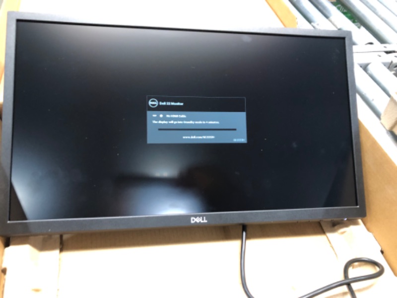 Photo 1 of Dell SE2222H Monitor - 21.45-inch FHD (1920 x 1080) Display, 12ms (Typical) Gray-to-Gray, HDMI 1.4 (HDCP 1.4)/VGA Connectivity, Tilt Adjustability - Black
