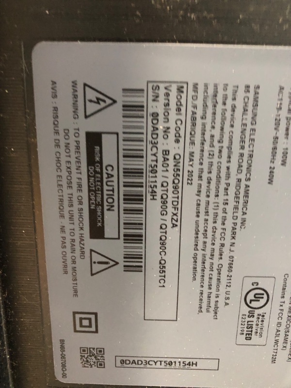 Photo 5 of *HAS A SCRATCH DOES NOT EFFECT DIGITAL DISPLAY* SAMSUNG 55-Inch Class QLED 4K UHD Q90T Series Quantum HDR Smart TV w/Ultra Viewing Angle, Adaptive Picture, Gaming Enhancer, Alexa Built-in (QN55Q90TDFXZA)
