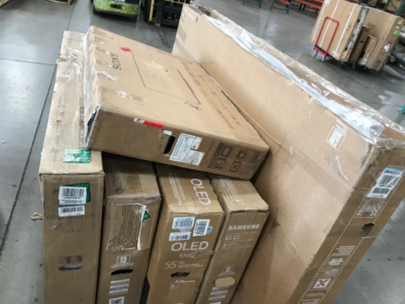 Photo 1 of NO REURNS NON REFUNDABLE 
PALLET OF DAMAGED TV'S 
accessories not included
