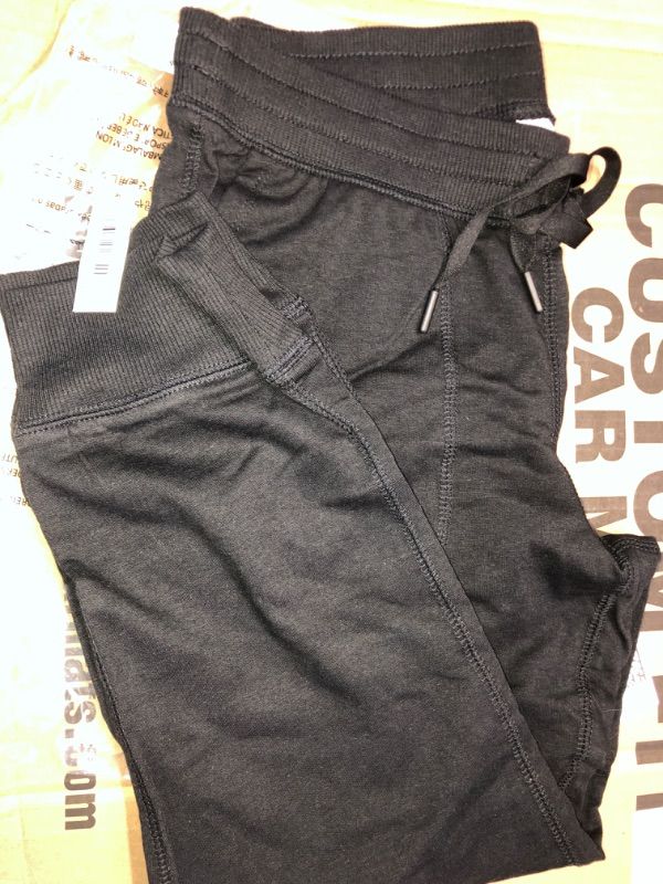 Photo 1 of Amazon Essentials Women's Relaxed-Fit Studio Terry Capri Jogger Pant X-Small Black