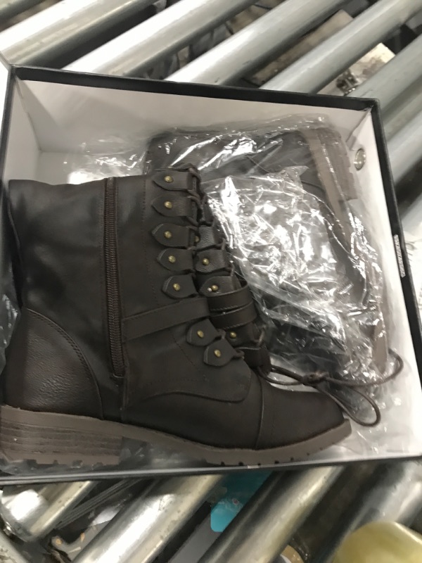 Photo 2 of ILLUDE Women's Knee High Lace Up Buckle Military Combat Boots SIZE 8
