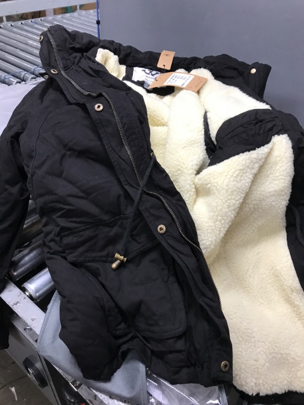 Photo 2 of 
WenVen Women's Winter Warm Sherpa Lined Jacket Heavy Parka Coat with Hood Large
