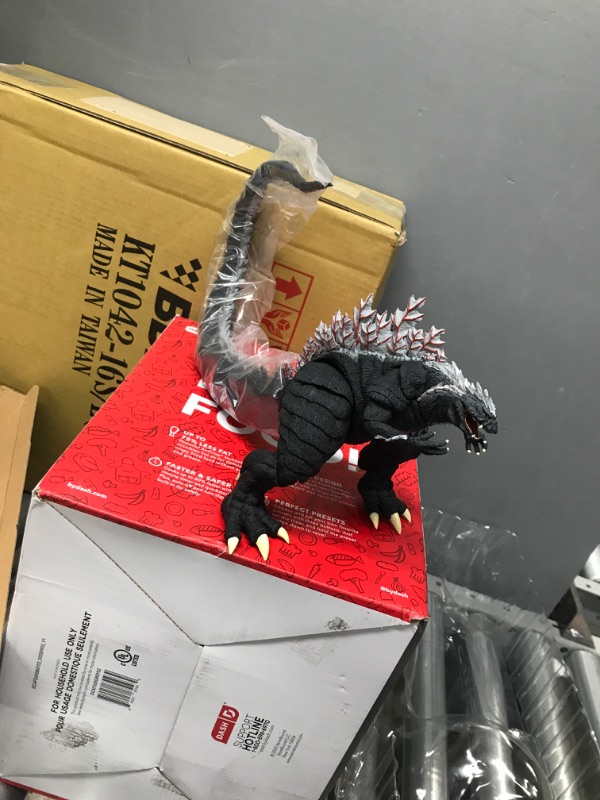 Photo 3 of *BOX IS TORN*
Tamashi Nations - Godzilla Singular Point - Godzillaultima, Bandai Spirits S.H.MonsterArts Black