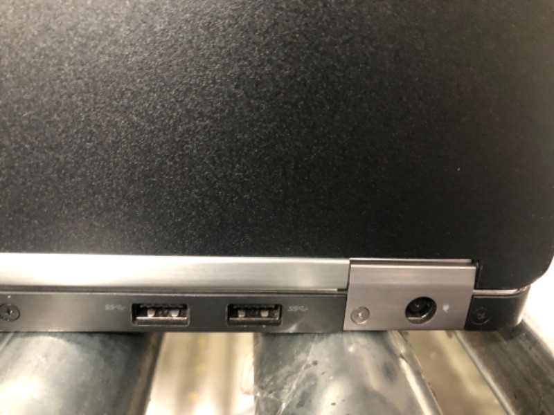 Photo 1 of Dell Latitude E7470 Touchscreen Ultrabook - Intel Core i7-6600U 2.6GHz 16GB 512GB SSD Windows 10 Pro (Renewed)