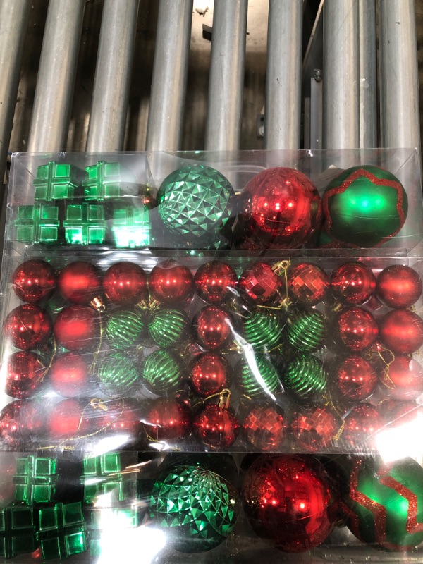 Photo 1 of 116Pcs Assorted Christmas Ornaments Set, Christmas Ornaments Balls, Shatterproof Christmas Balls Hanging for Christmas Tree with Portable Gift Box Packaging (Red & Green)