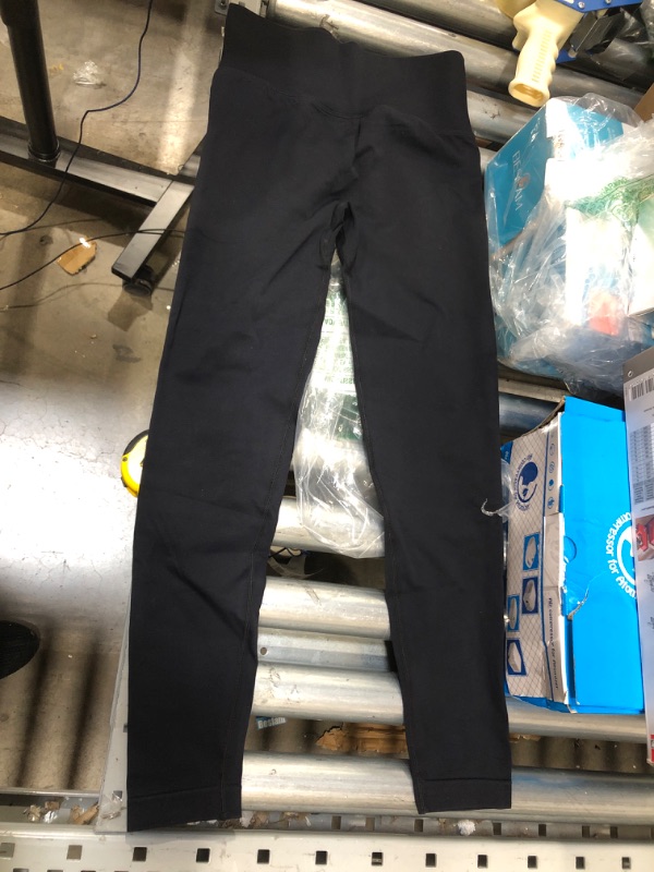 Photo 1 of BLACK MEDIUM WOMEN LEGGINGS 