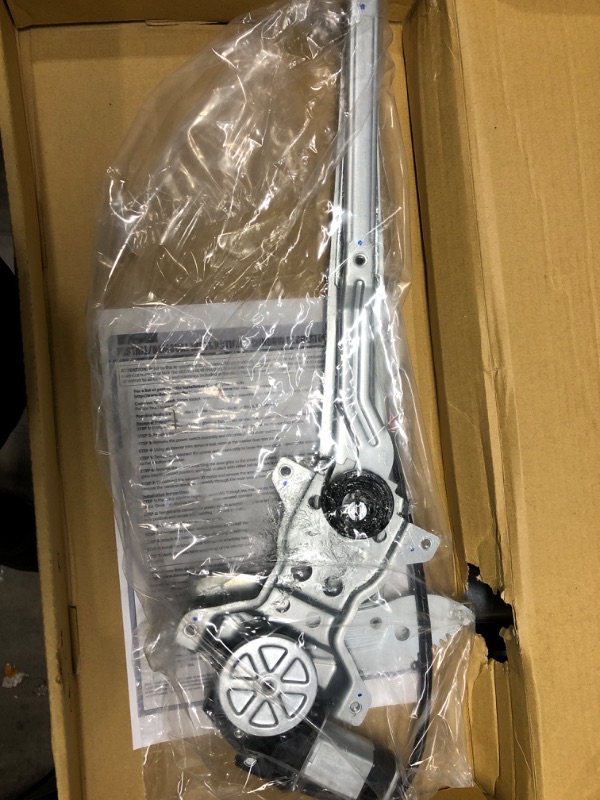 Photo 2 of Power Window Regulator And Motor Assembly 1995-2004 Toyota Tacoma 2.4L 2.7L 3.4L
