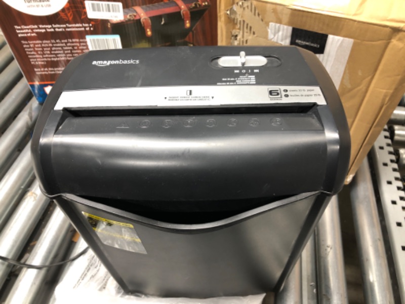 Photo 7 of ***TESTED WORKING*** Amazon Basics 6-Sheet Cross-Cut Paper and Credit Card Home Office Shredder 6 Sheet Shredder