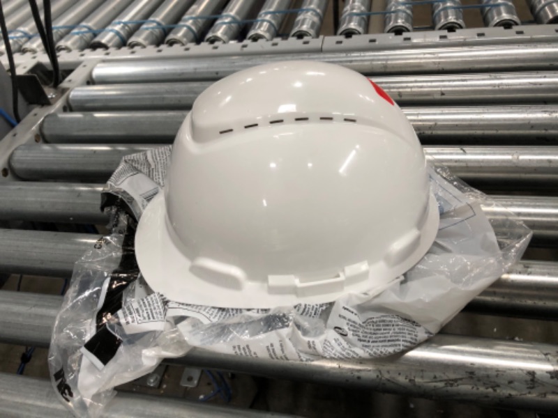 Photo 2 of 3M Hard Hat SecureFit H-701SFV-UV, White, Vented Cap Style Safety Helmet with Uvicator Sensor, 4-Point Pressure Diffusion Ratchet Suspension, ANSI Z87.1 White Vented with Uvicator Ratchet, New Model