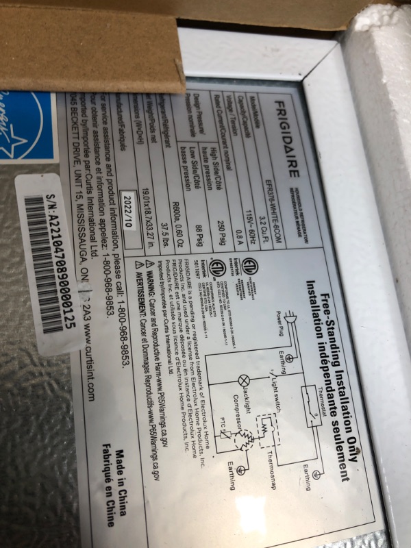 Photo 2 of **SEE NOTES** Frigidaire EFR376-WHITE 3.2 Cu Ft White Retro Bar Fridge with Side Bottle Opener
