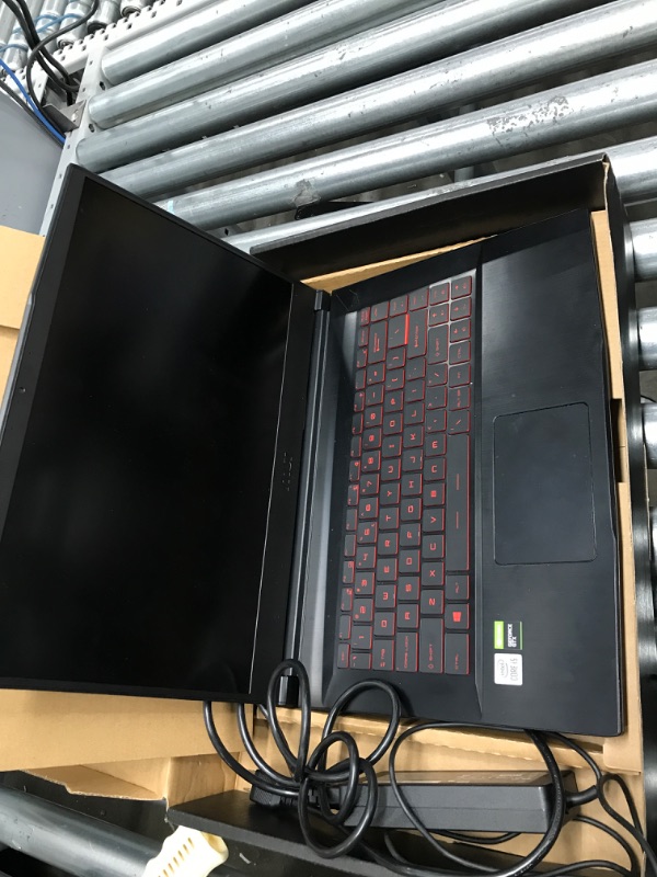 Photo 3 of MSI GF Series - 15.6" 60 Hz IPS - Intel Core i5 10th Gen 10500H (2.50 GHz) - NVIDIA GeForce GTX 1650 - 8 GB DDR4 - 256 GB PCIe SSD - Windows 10 Home 64-bit - Gaming Laptop )