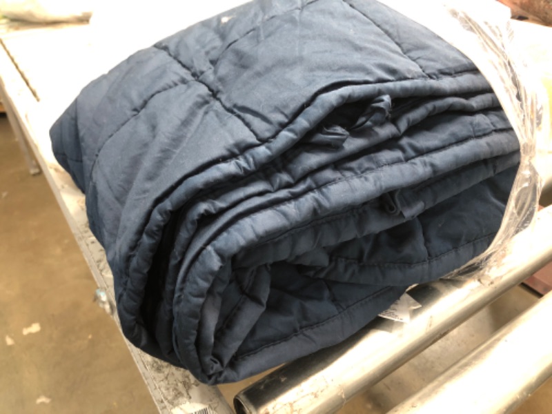 Photo 2 of Amazon Basics All-Season Cotton Weighted Blanket - 12-Pound, 60" x 80" (Full/Queen), Navy Blue Navy Blue Full/Queen Blanket (60 x 80) 12lb Blanket