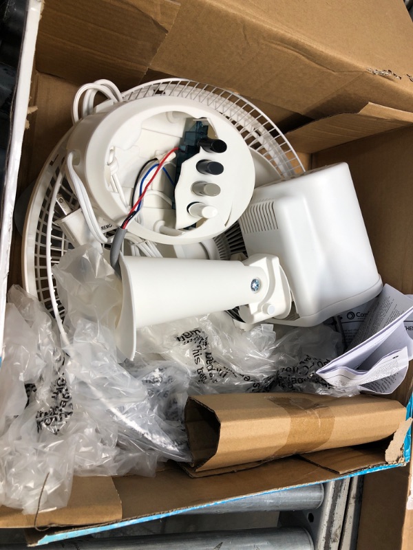 Photo 2 of *** USED *** **** SHIPPING DAMAGE TO THE BASE OF THE FAN ****
Comfort Zone CZ121WT 12” 3-Speed Oscillating Table Fan with Adjustable Tilt, Convenient Push Button Controls, Quiet Operation, White