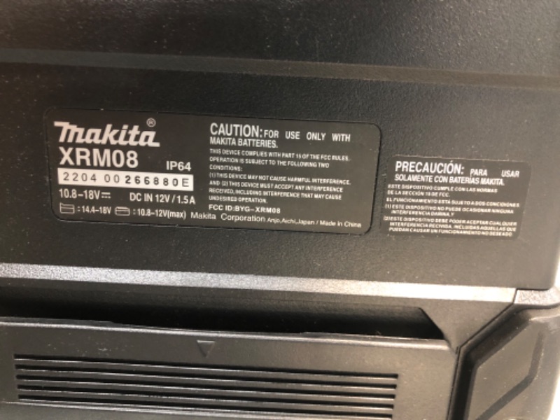 Photo 3 of Makita XRM08B 18V LXT / 12V max CXT Lithium-Ion Cordless Bluetooth Job Site Speaker, Tool Only Black