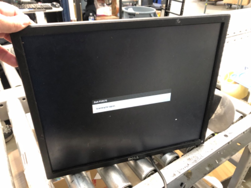 Photo 6 of Dell P1917S 19" IPS LED SXGA Monitor
