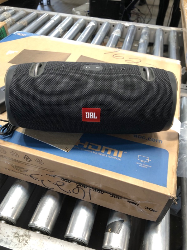 Photo 3 of **WONT CHARGE**JBL Xtreme 2, Waterproof Portable Bluetooth Speaker, Black
