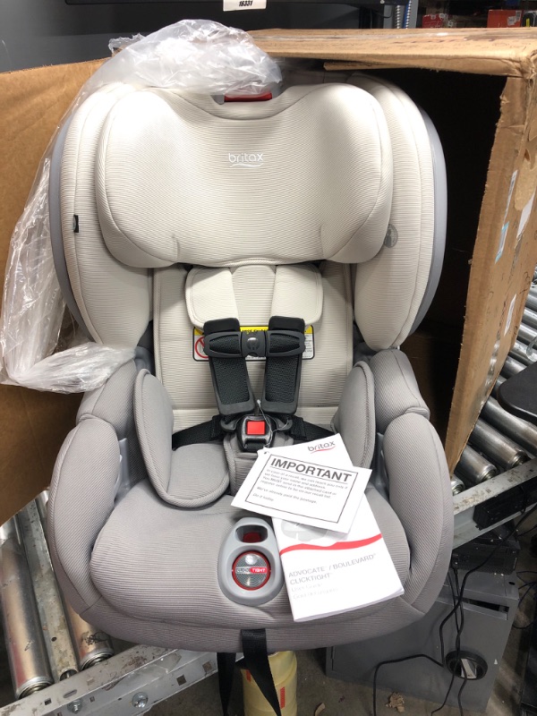 Photo 2 of Britax Advocate Clicktight Convertible Car Seat, Gray Ombre SafeWash Gray Ombre Advocate