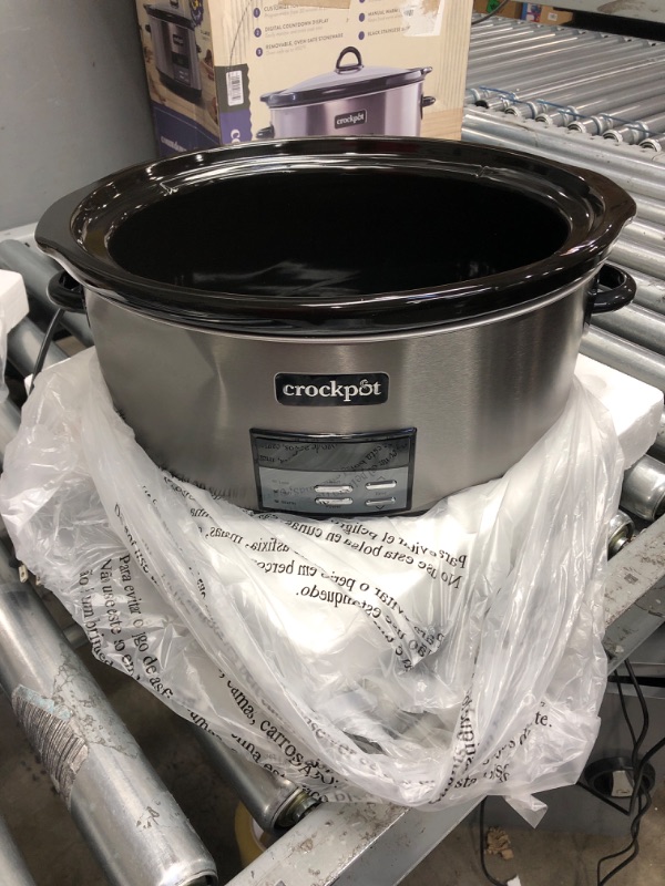 Photo 3 of Crock-Pot Digital Slow Cooker - 8 qt - Black Stainless