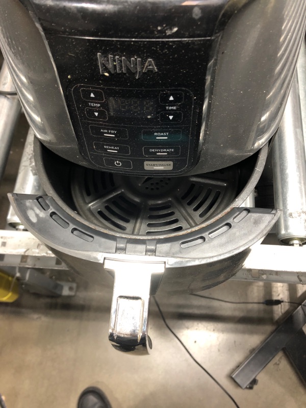 Photo 4 of *PARTS ONLY*Ninja AF101 Air Fryer that Crisps, Roasts, Reheats, & Dehydrates, for Quick, Easy Meals, 4 Quart Capacity, & High Gloss Finish, Black/Grey 4 Quarts