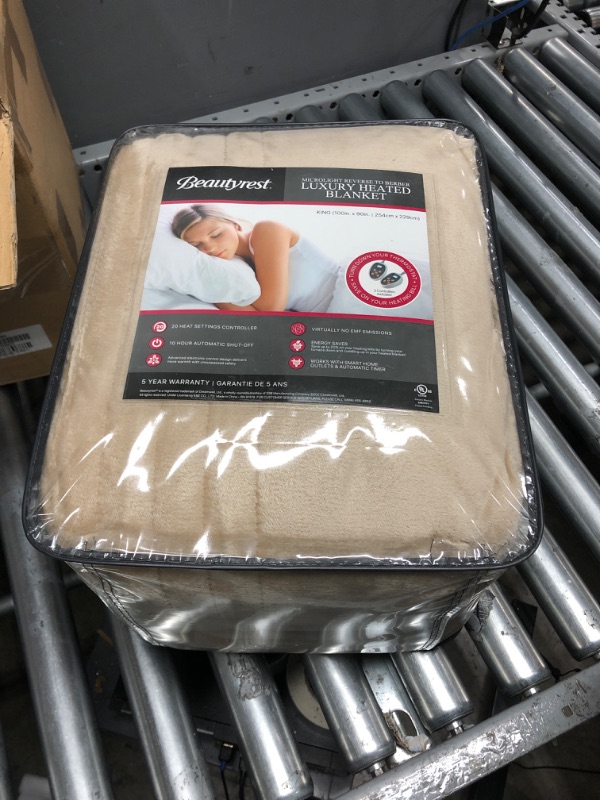 Photo 2 of *USED*Beautyrest Reversible Microlight to Sherpa Electric Blanket, Auto Shut Off, Virtually Zero EMF, Multi Heat Setting, UL Certified, Machine Washable, Tan King (90 inx100 in) King Tan