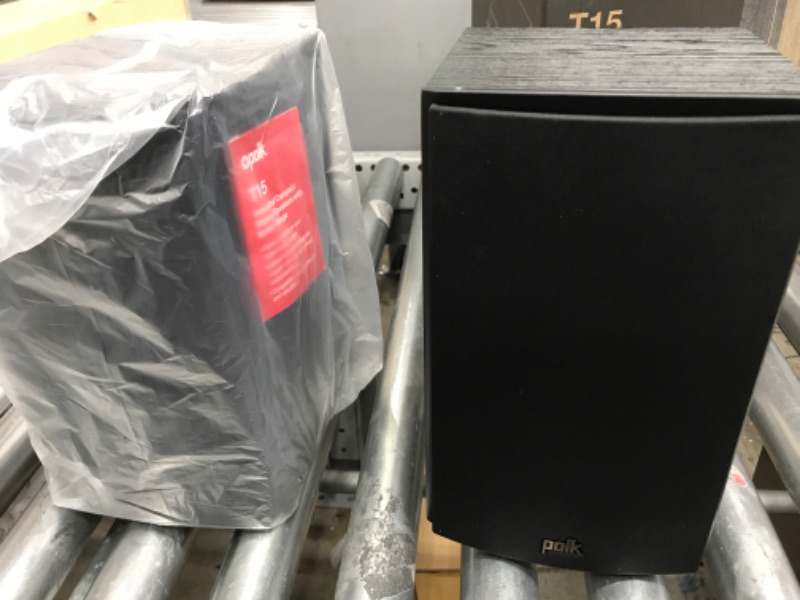 Photo 1 of Polk Audio T15 Bookshelf Speakers Pair Black