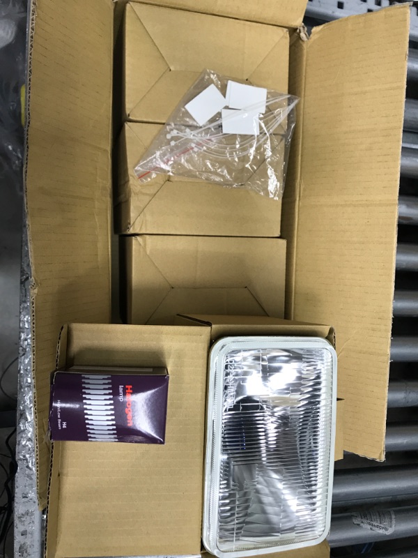 Photo 2 of Parts N Go 4x6 Rectangular Plain Conversion Headlights Kit Sealed Beam Glass Lights with Halogen High/Low Bulbs Compatible with Cars/Trucks from 1976-1992 - H4656 H4651 60/55w 9003/H4