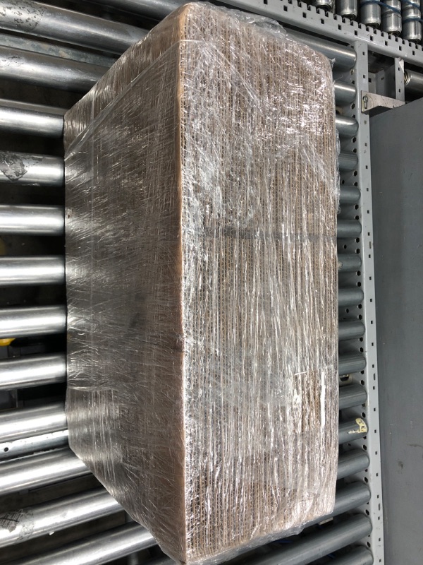 Photo 1 of BUNDLE OF BOXES SIZE UNKNOWN