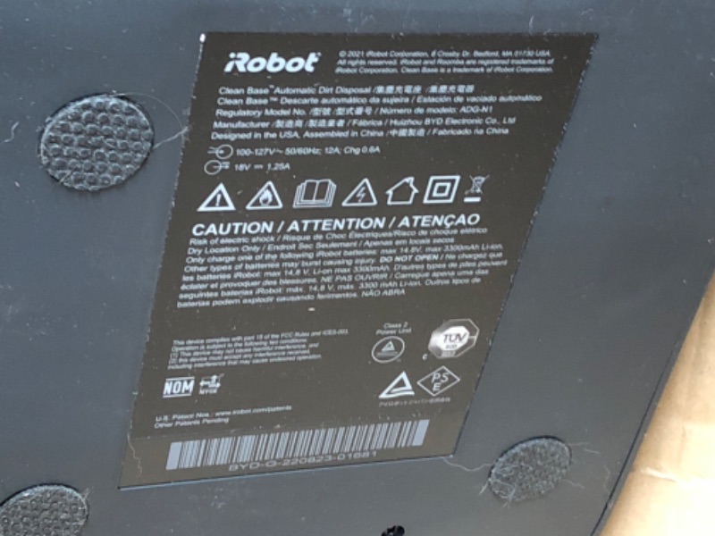 Photo 6 of **DAMAGED**PARTS ONLY**
iRobot® Roomba Combo™ j7+ Self-Emptying Robot Vacuum & Mop - Automatically vacuums and mops without needing to avoid carpets, Identifies & Avoids Obstacles, Smart Mapping, Alexa, Ideal for Pets