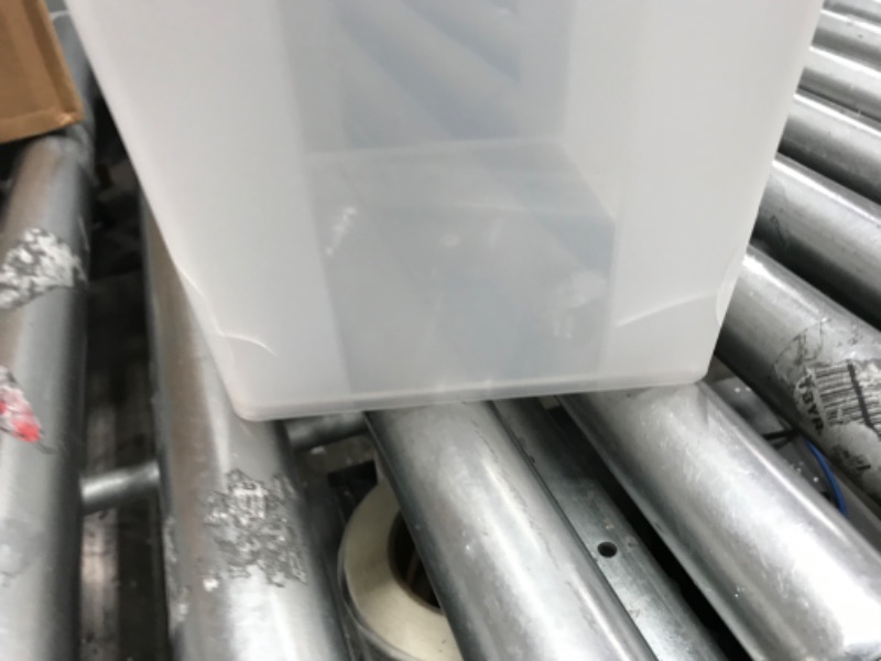 Photo 1 of 12'X9" PLASTIC CONTAINER
BOTTOM IS DAMAGED