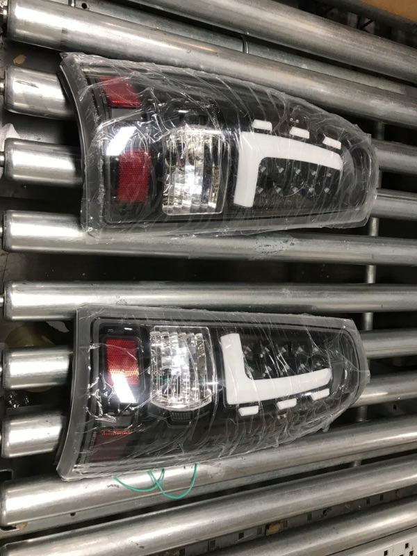 Photo 2 of AUTOSAVER88 LED Tail Lights Assembly Compatible with 1999-2006 Chevy Silverado 1500 2500 / 01-06 Silverado 3500 / 2007 Silverado Classic / GMC Sierra Classic / 99-02 GMC Sierra 1500 2500 Taillight
