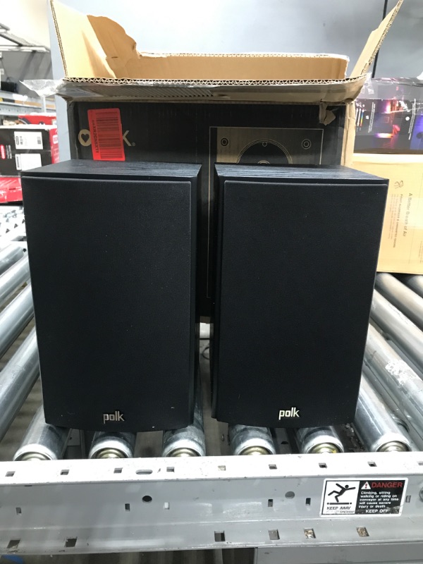 Photo 2 of Polk Audio T15 Bookshelf Speakers Pair Black