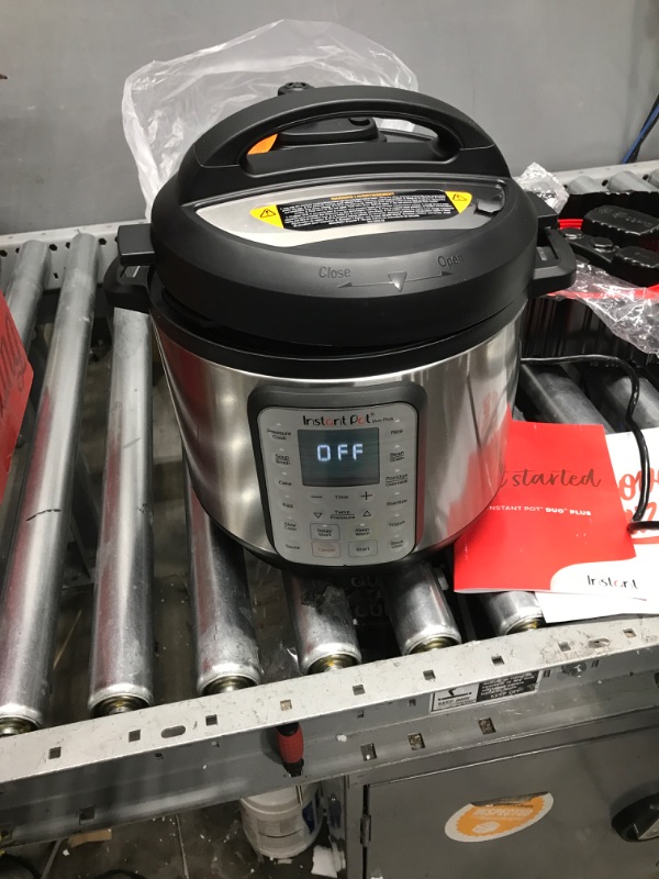 Photo 2 of ***TESTED**POWERED ON***Instant Pot Duo Plus 6 qt 9-in-1 Slow Cooker/Pressure Cooker