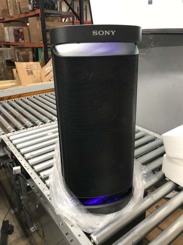 Photo 2 of Sony SRS-XP700 X-Series Wireless Portable-BLUETOOTH-Karaoke Party-Speaker IPX4 Splash-resistant with 25 Hour-Battery
