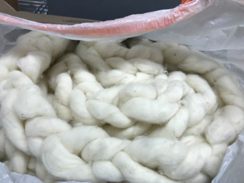 Photo 4 of *USED*Shalenine Chunky Knit Blanket Throw Merino Wool Blend Handmade Decor Giant Yarn Large Cable Knitted Blanket,White,40''x40'' White 40''x40''?Single Sofa?