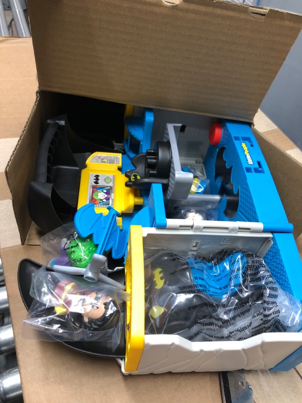 Photo 2 of Fisher-Price Little People DC Super Friends Deluxe Batcave, Batman playset with lights and sounds plus 4 character figures for toddlers [Amazon Exclusive] [Amazon Exclusive]