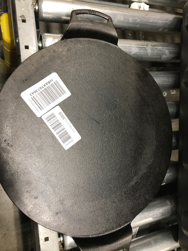 Photo 2 of 15" Cast Iron Pizza Pan