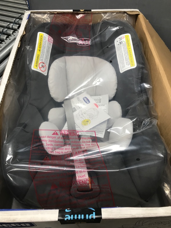 Photo 2 of Chicco Keyfit 30 Infant Car Seat in Calla Grey