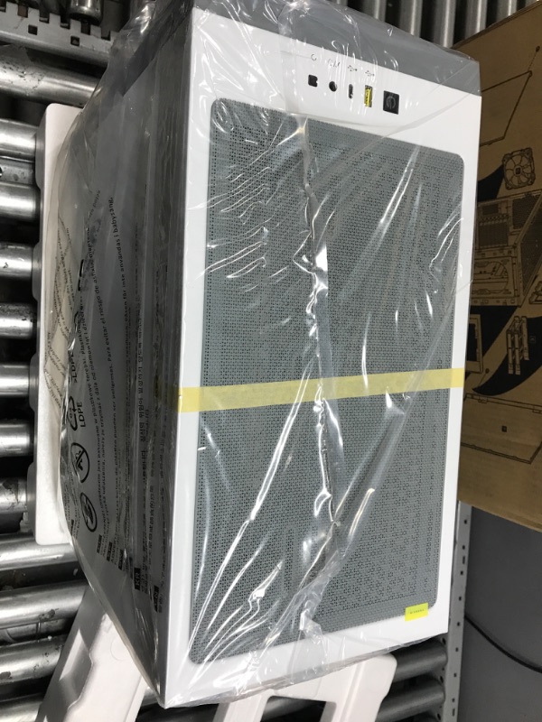 Photo 1 of 4000D AIRFLOW Tempered Glass Mid-Tower ATX Case — White
