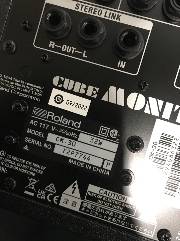 Photo 3 of Roland Cube Monitor/PA with 6.5-Inch Coaxial, 2-way Speaker
