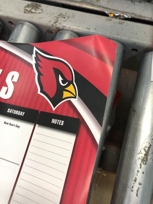 Photo 4 of **dented**
Arizona Cardinals 2022 22X17 Desk Calendar