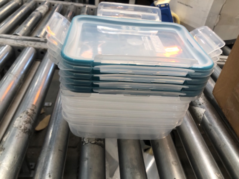 Photo 2 of 4 containers**
Snapware Total Solution 10-Pc Plastic Food Storage Container Set with Lids, 8.5-Cup Rectangle Meal Prep Container, Non-Toxic, BPA-Free Lids with 4 Locking Tabs, Microwave, Dishwasher, and Freezer Safe